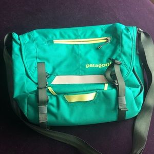 Patagonia Mini Messenger Bag